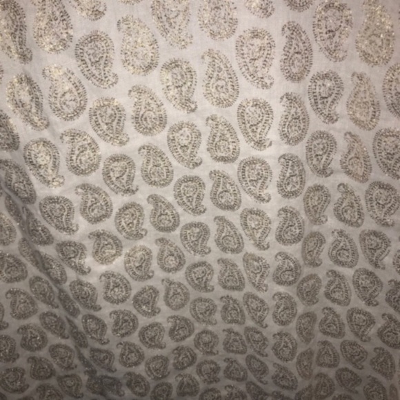 St. Tropez West Sleeveless Paisley Blouse - Picture 4 of 4